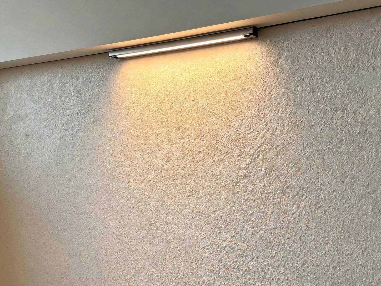 Wall Washers & Grazers